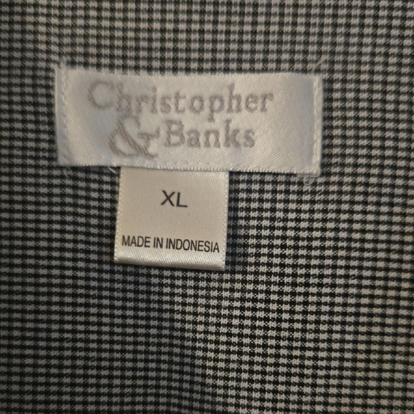 Christopher & Banks Buttondown Size Xl - Picture 2 of 5